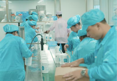 化妆品代工企业向OBM 转型升级,我国市场规模预超1100亿元